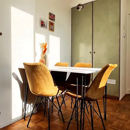 Artist's Nest *
