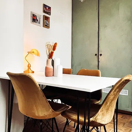 Artist's Nest
